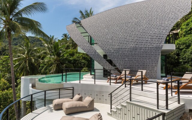 Villa Shadow