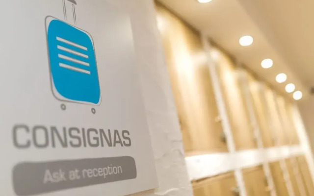 Y Hostel - Albergue Juvenil