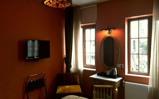 Merial Hotel
