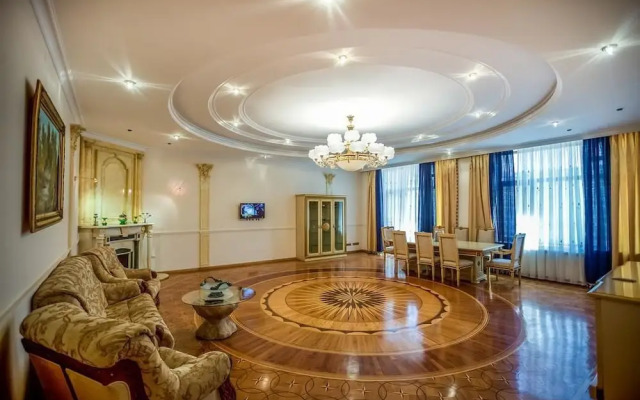 La Villa Hotel