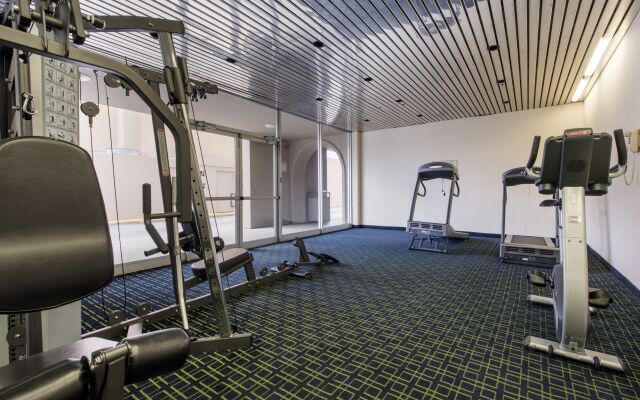 Quality Inn & Suites Charleston - Civic Center