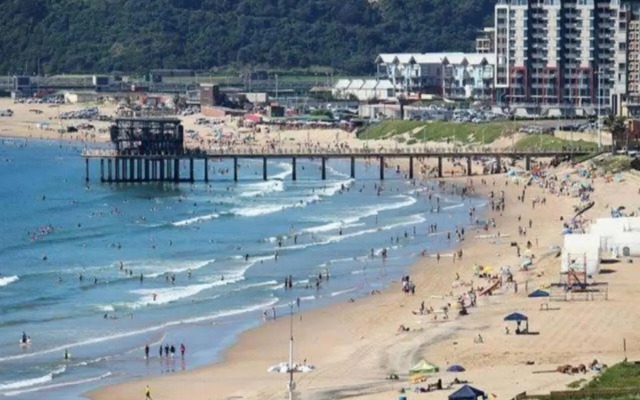 DURBAN BEACHFRONT - Tenbury 903