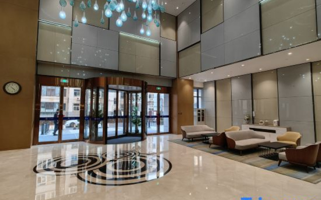 One roomluxury-Style Hotel（Tianma Central Square ）