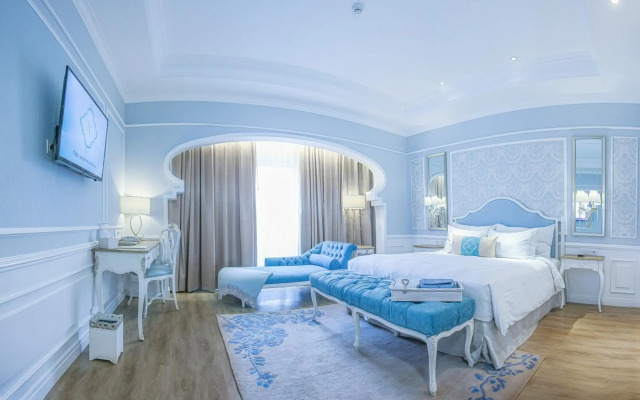 Noor Hotel