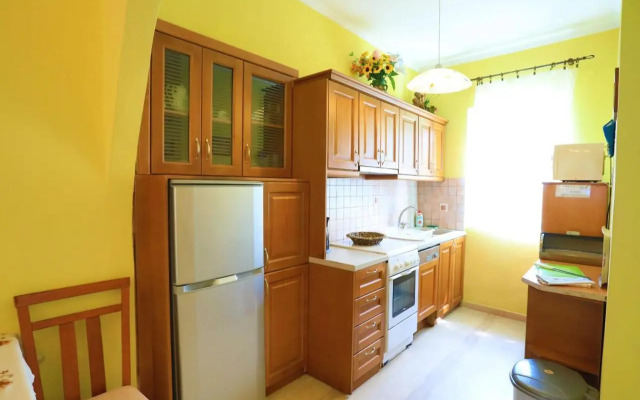 Beach House Varvara