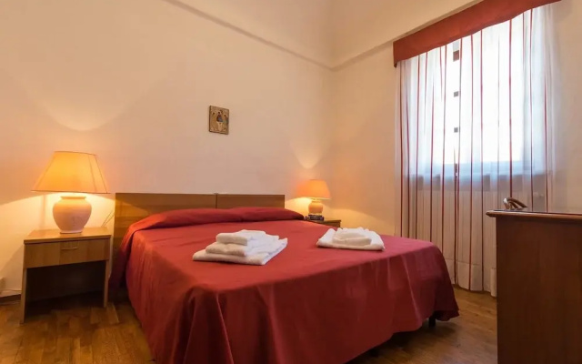 Casa Regina Montis Regalis