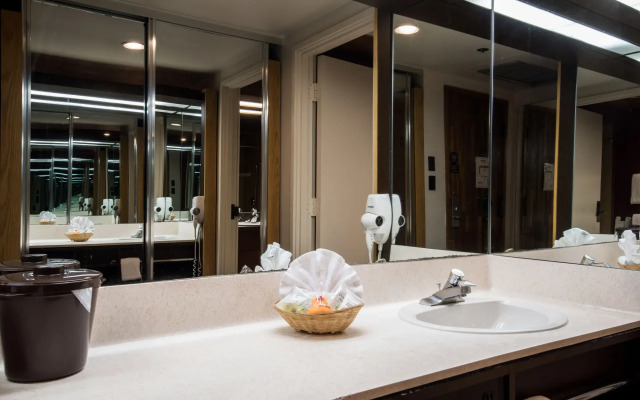 Lakeside Inn and Casino