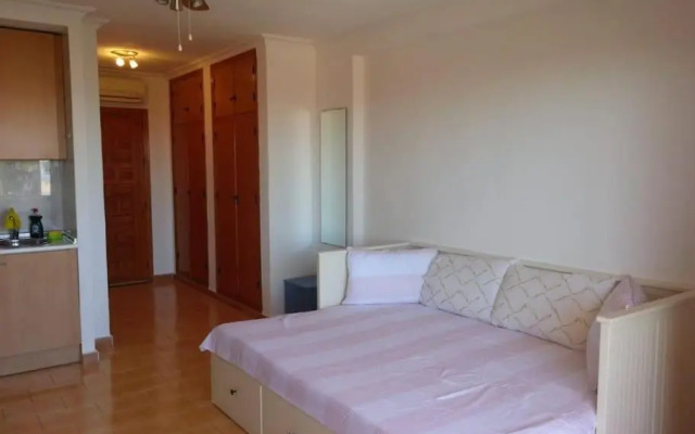 Estudio en Torrevieja a 700 m del mar