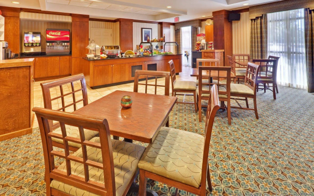 Staybridge Suites Memphis - Poplar Ave East by IHG