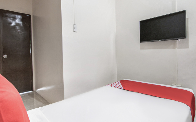OYO 431 Apollo 11 Apartelle