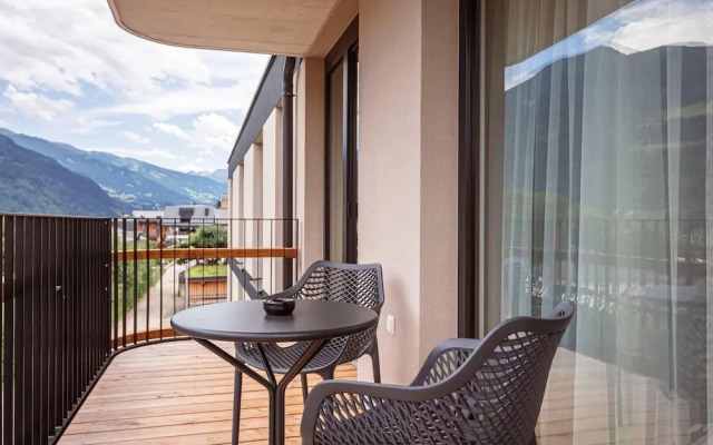 Modern Holiday Apartment With 2 Bedrooms in Fugen