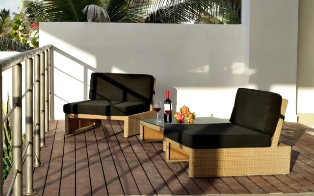 Beachfront Upscale House in Telchac