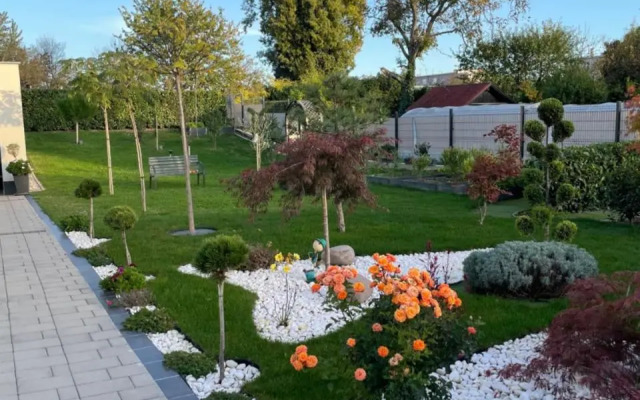 Villa Mami
