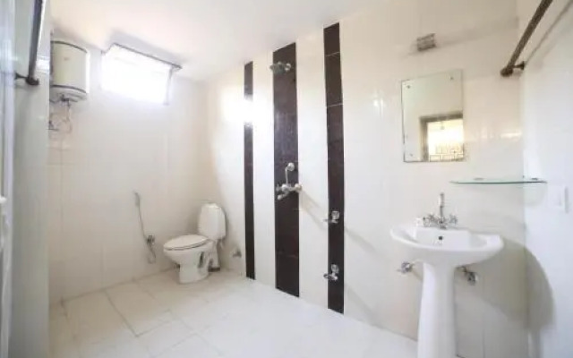 Royal Stay by OYO Rooms