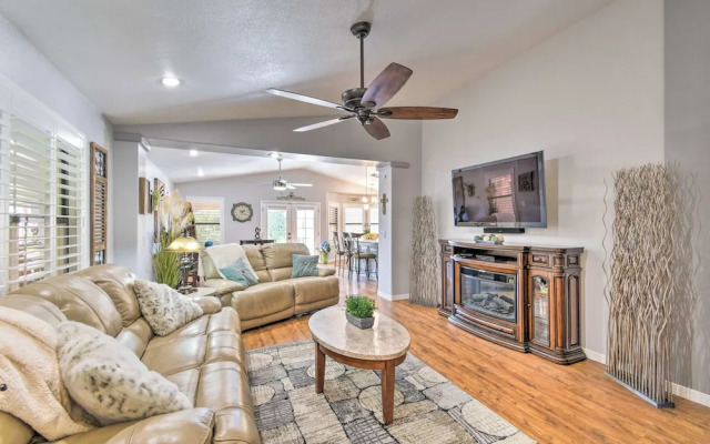 Patio & Grilling Station: Family Home in Glendale