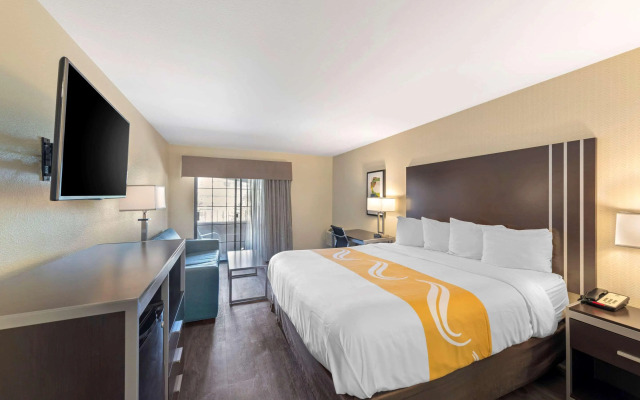 Quality Inn & Suites Camarillo - Oxnard