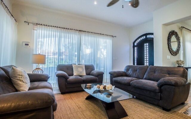 Casa Paraiso 4 Bedroom Home