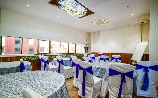 Fabhotel Awadhvue