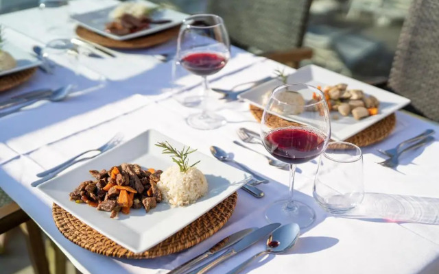 Club Cettia Resort