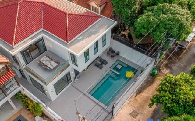 T M L-Urban 4 Bedroom-Independent Swimming Pool and Ktv