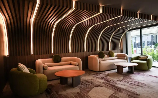 We Hotel