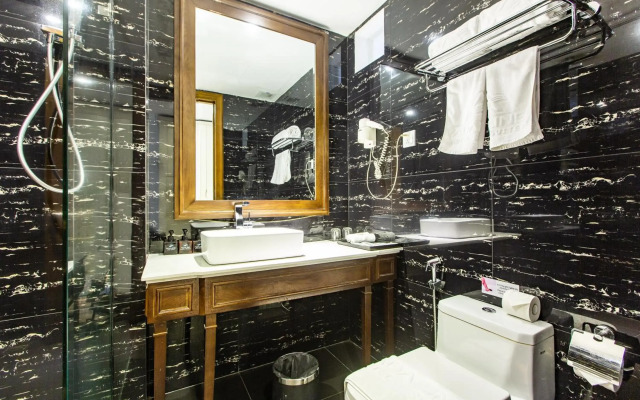 Adaline Hotel & Suite