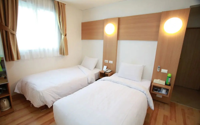 Apple Tree Pohang Hotel
