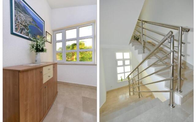 Apartments Via - 250 m from sea