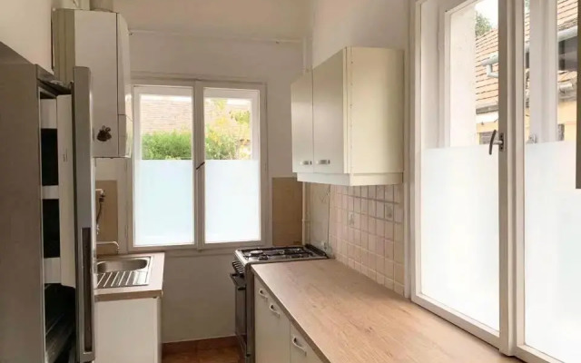 Platános Apartman Tata