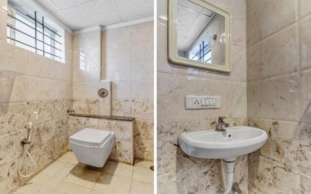 Capital O 82296 Safari Rooms