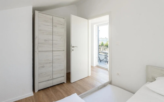 Nice Home in Sibenik With Wifi and 4 Bedrooms