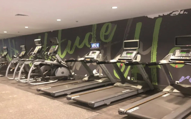 Holiday Inn Roanoke Airport – Conference CTR by IHG