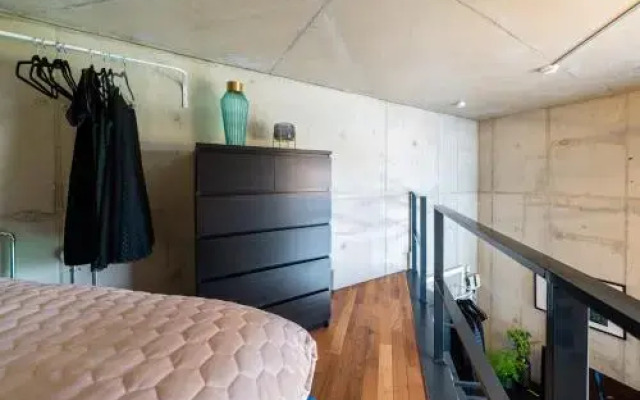 Dream Stay - Modern City Center Loft Near Bus Station