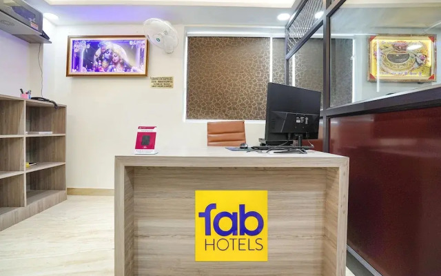 Fabhotel Mahalaxmii Grand