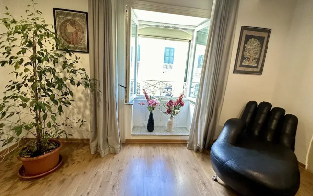 Historical 1400 Ft2 Apartment At Temple Of Apollo