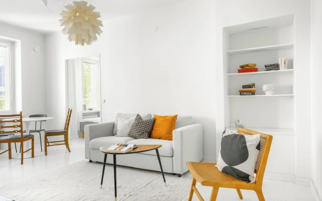 Airy and Bright one-Bedroom apt