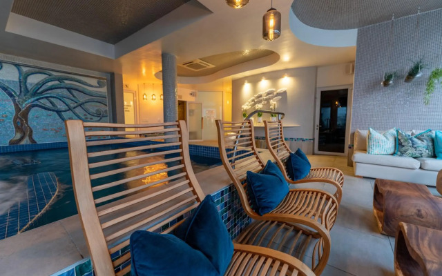Views Boutique Hotel & Spa