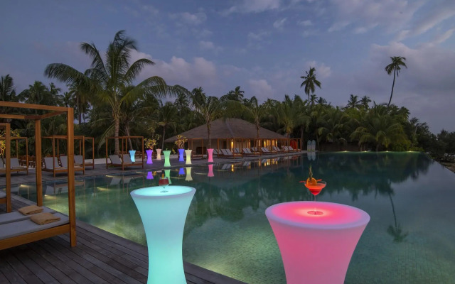 The Residence Maldives at Dhigurah Hotel