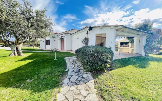 Countryside Villa With Private Pool and sea View