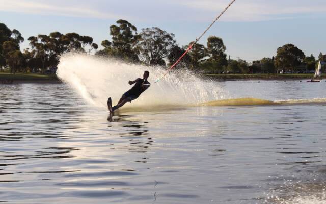 Lake Boga Caravan Park