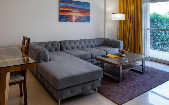 Vesta - Luxury Apt - 3br - Cfc IV