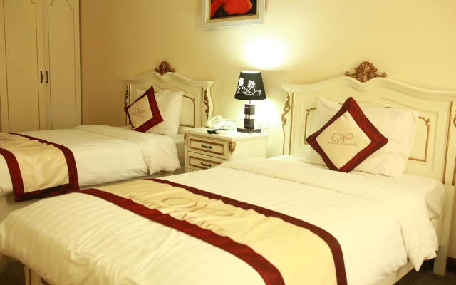 White Palace Hotel – Guest Rooms – Ha Tinh