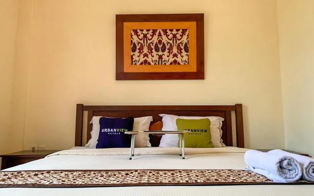 OYO 261 Sasono Putro Guest House