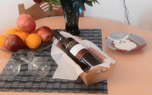 MARIA Cozy apartment 30m from the sea