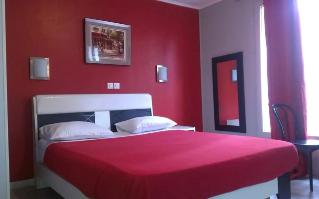 Hipotel Paris Gambetta Republique