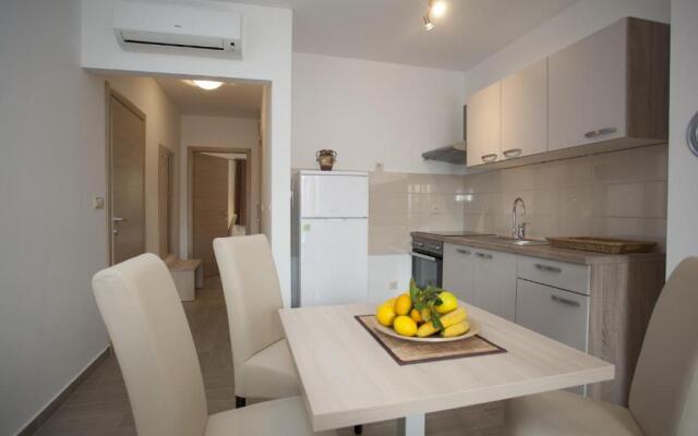 Apartments Bota