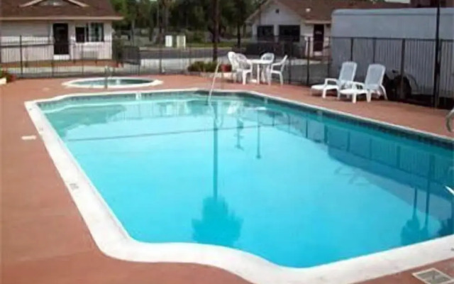 Super 8 Buena Park