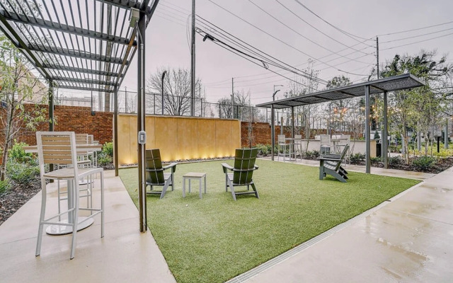 FRONTDESK Tower on Tenth Apts Birmingham