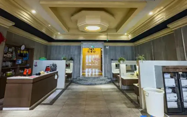 Jiulong Hot Spring Holiday Hotel