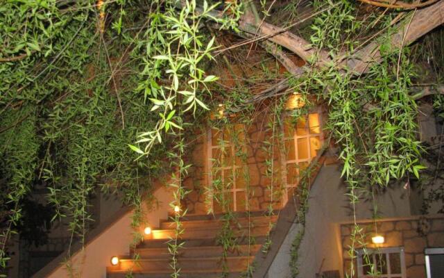 Villa Kokkinos